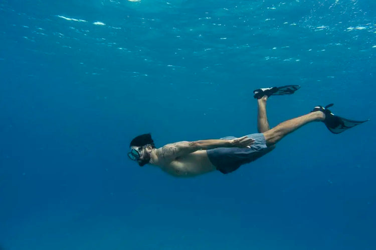 Freediving – czym jest nurkowanie na bezdechu i dlaczego tak wciąga?